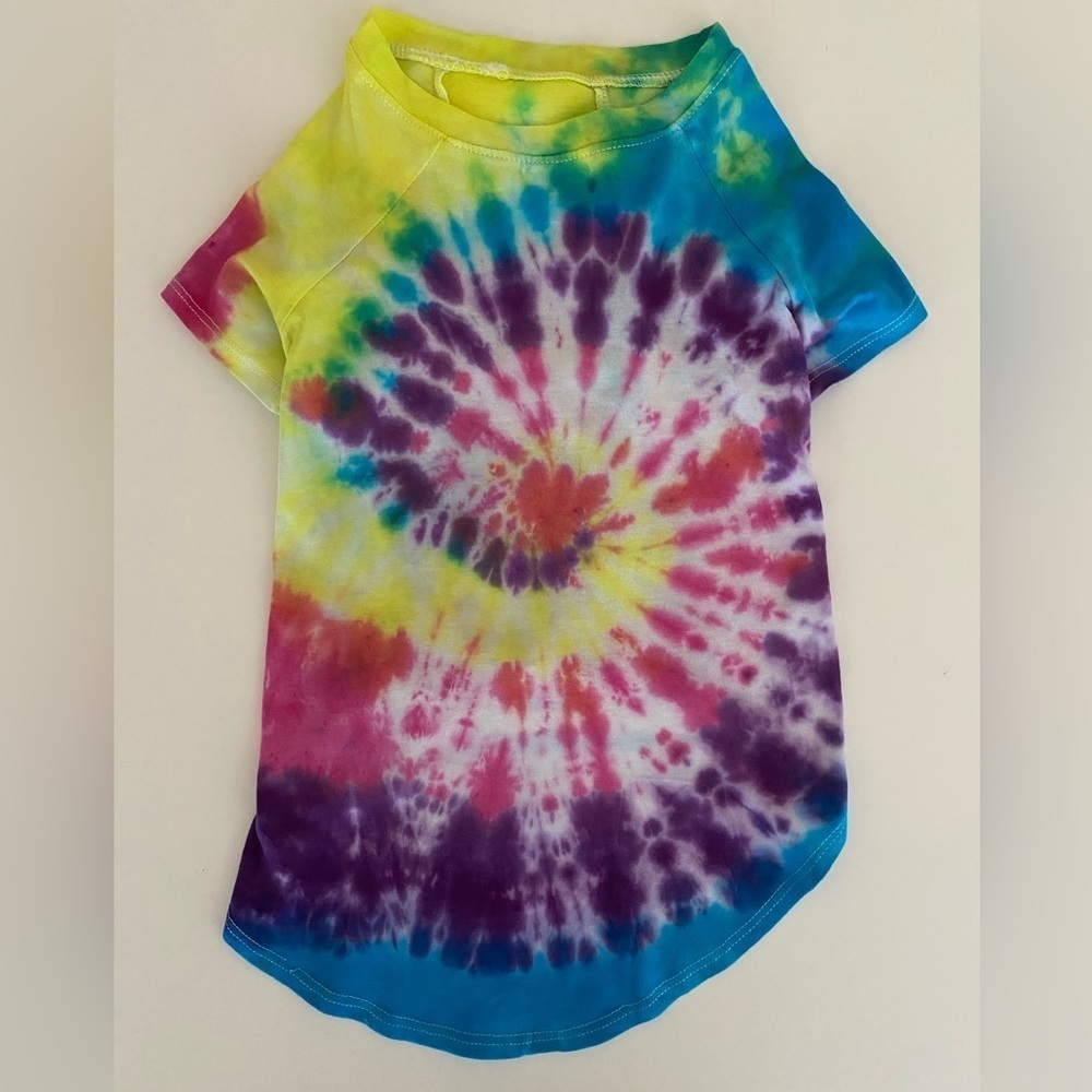 Pet Tee Large Tie Dye Dog Shirt Color Splash ArtMinds Bright Fun Stylish Vibes